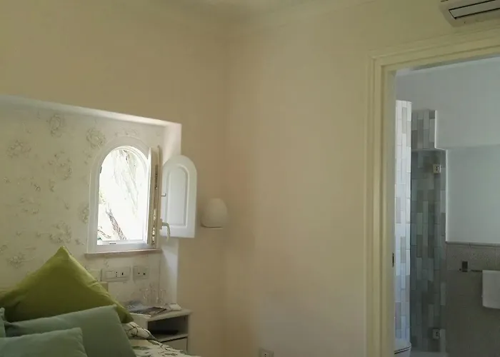 Guest house Casa Gaia 3*